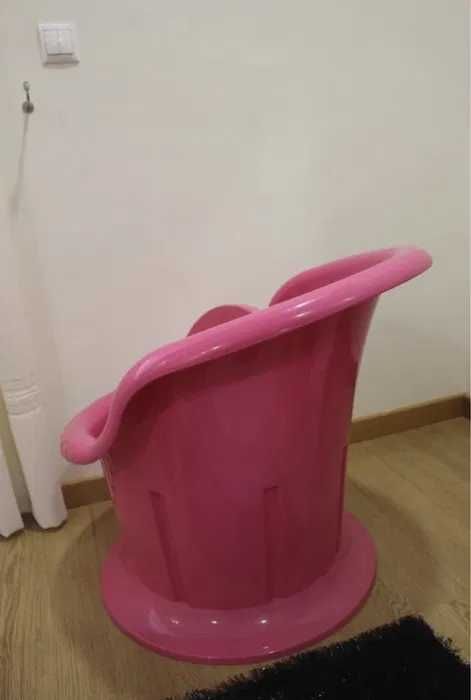 Cadeira com arrumação IKEA | Rosa