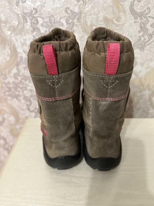 Продам зимові сапожки для дівчинки,  ECCO