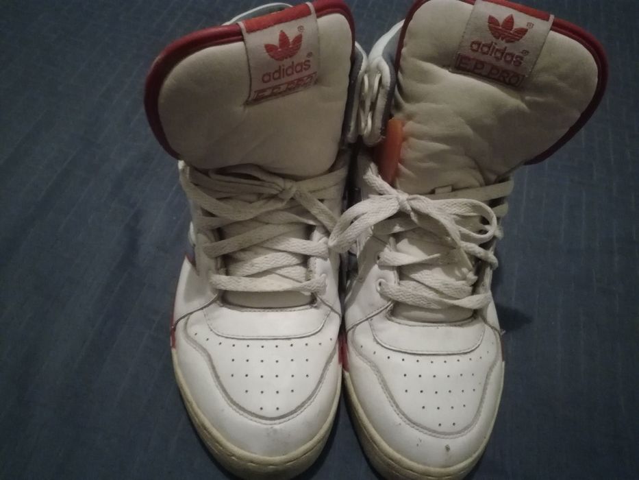 Ténis adidas, n° 45, em bom estado