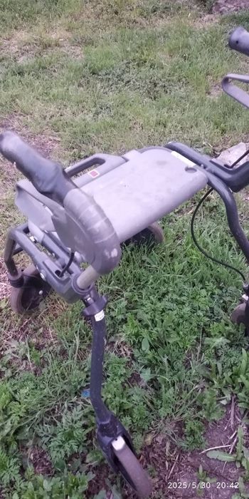 Ходунки на колесах