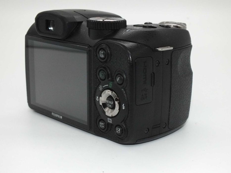 Aparat Fujifilm Finepix S2500HD, pasek, baterie gratis.