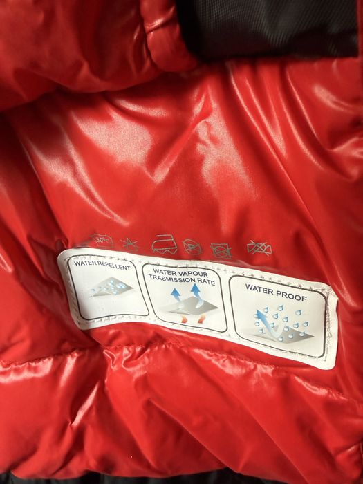 Пуховик, лижна куртка Moncler