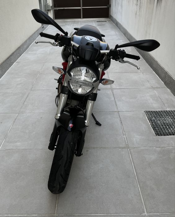 Ducati monster 796