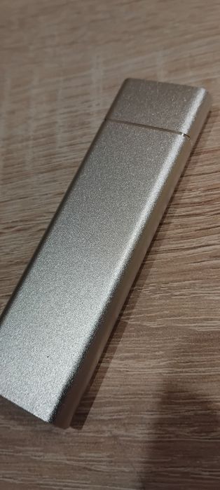 Зовнішній накопичувач  ssd  2tb