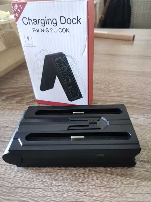 Зарядна станція 4 в 1 для Nintendo Switch 2 Joy Con компактна та зручна