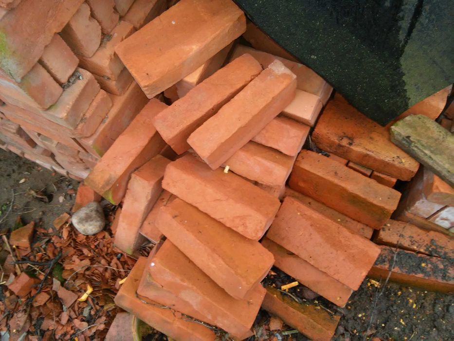 Cegła czerwona pełna