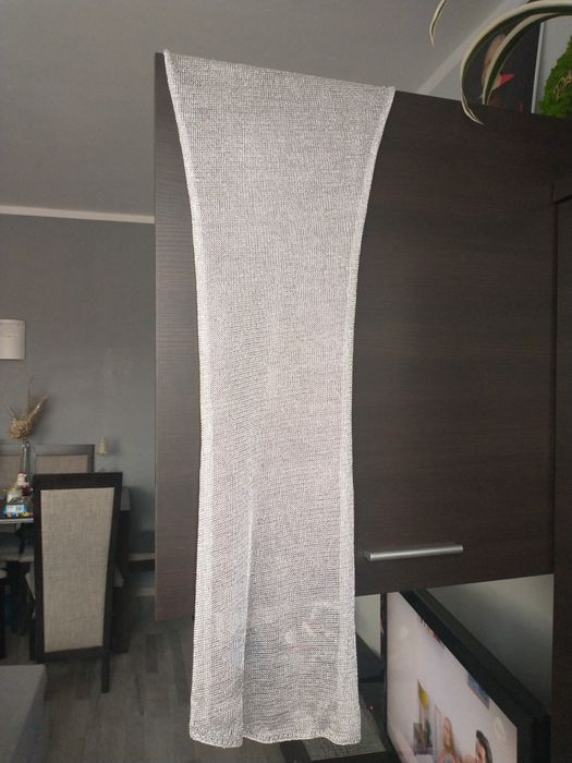 Sprzedam srebrny piękny szalik na wesele.