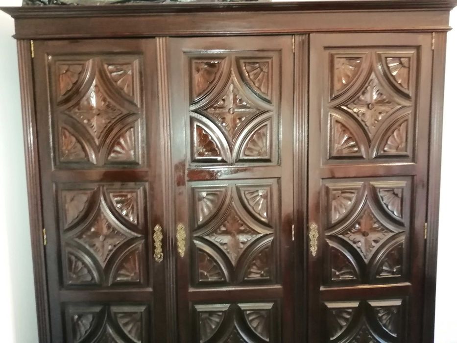 Armários, cómodas, cama