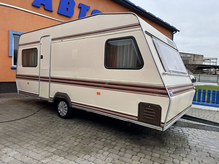 Кемпер дім на колесах