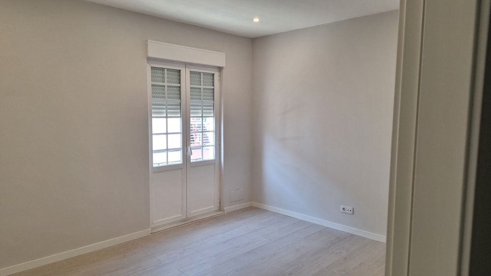 Apartamento T1+1 Centro Mem Martins