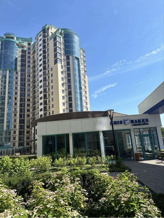 Продам 1-комнатную квартиру  в ЖК “Аквамарин” . Состояние от строителей.