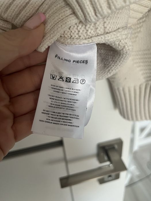 Sweter Filling Pieces