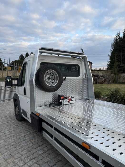 Zabudowa laweta producent pomoc drogowa iveco mercedes sprinter daily