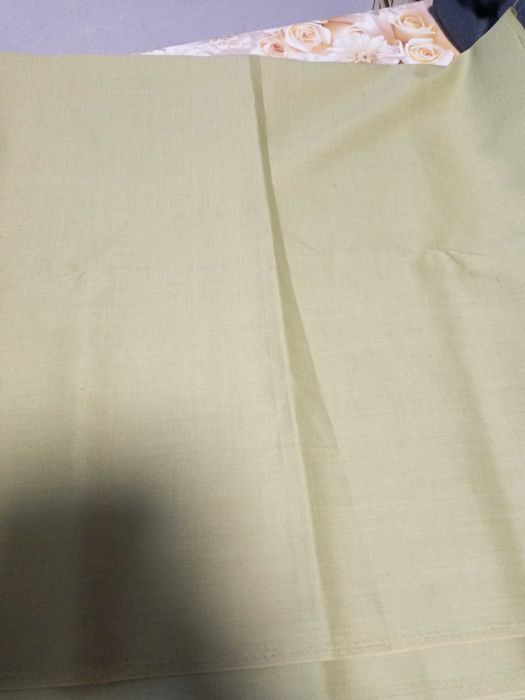 Ткань зеленого цвета на платье или костюм размер 3 м на 1,40 новая