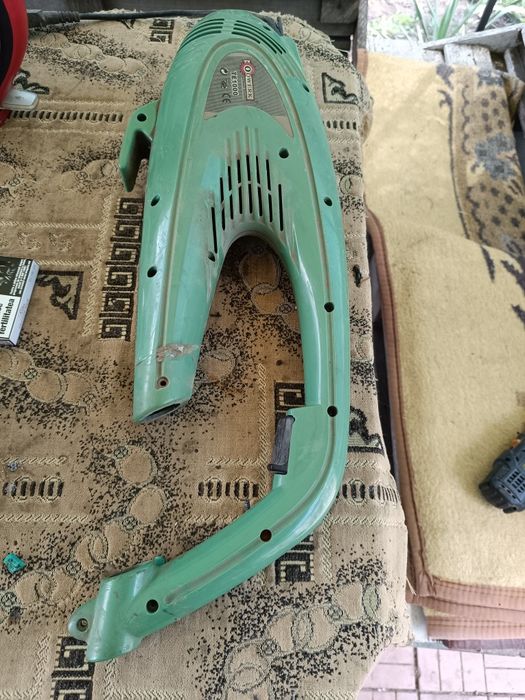 Двигатель для газонокосилки.