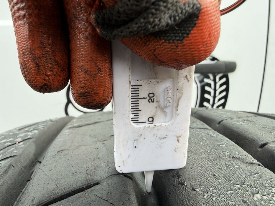 S2- Opona standard [netto820] 385/65/22,5 Uniroyal THR4