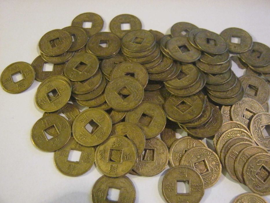 20 Starożytnych monet Feng shui.