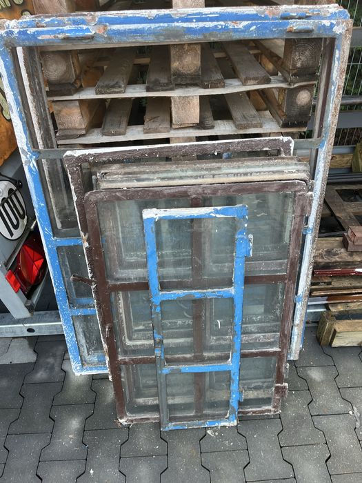 Okna metalowe, stalowe, stare, szpros,