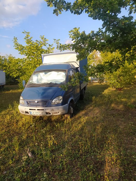 Автомобіль газель