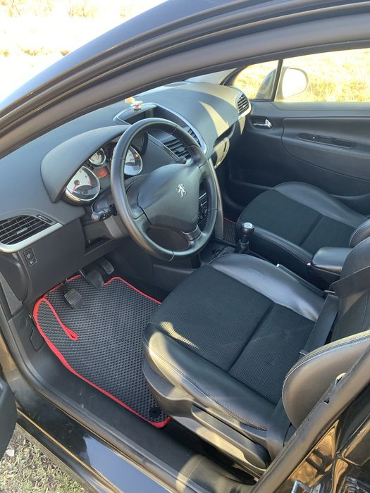 Peugeot 207 SW 2012 рік