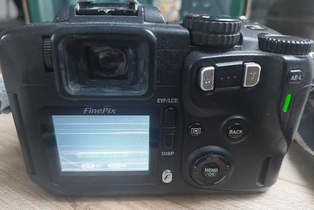 Aparat Fuji FinePix s7000 uszkodzony
