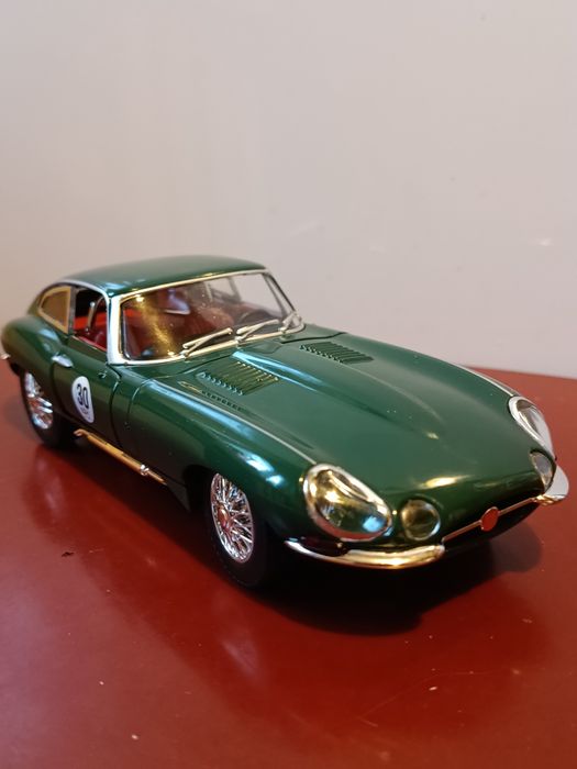 Модель Jaguar E-Type 1/24