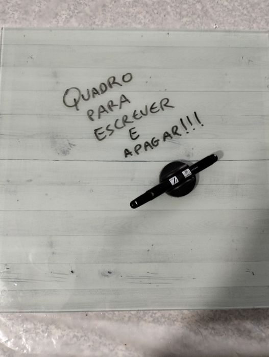 Quadro em vidro para escrever