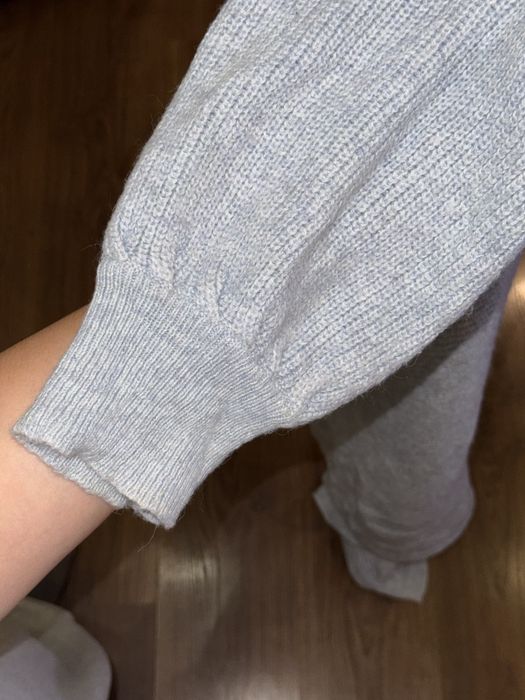 Светр теплий жіночий