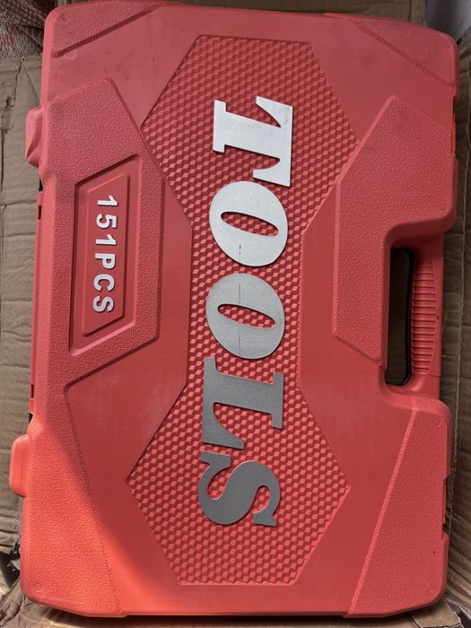 Продам новый набор ключей