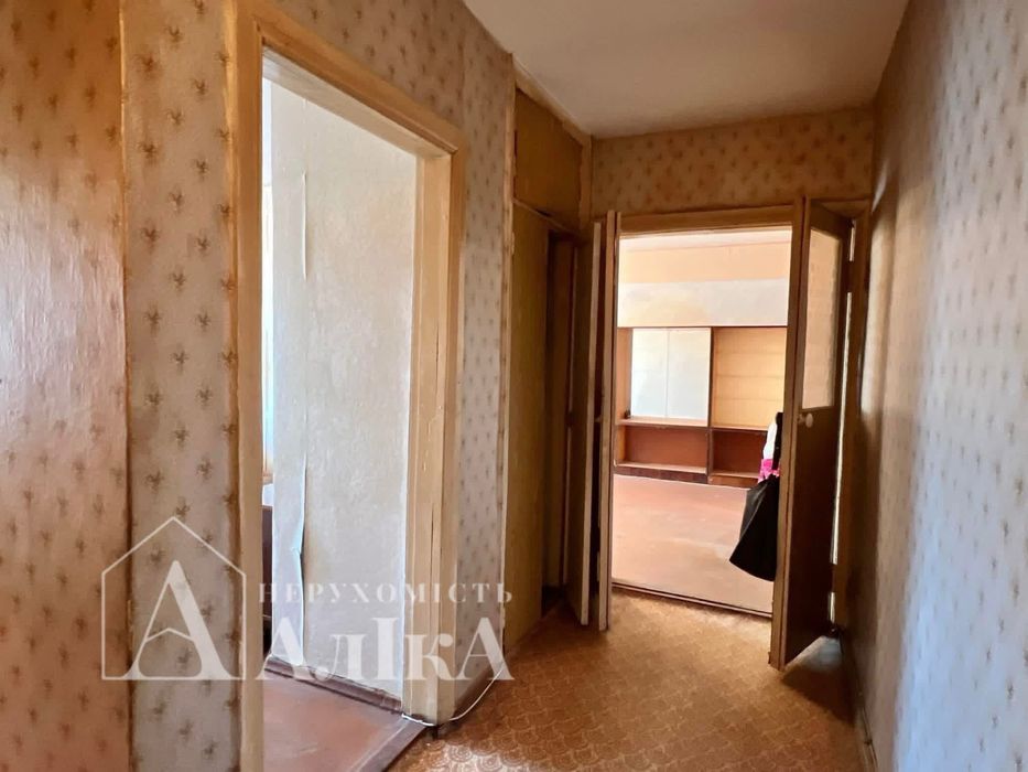 Продам 3-кімнатну квартиру в самому центрі міста!