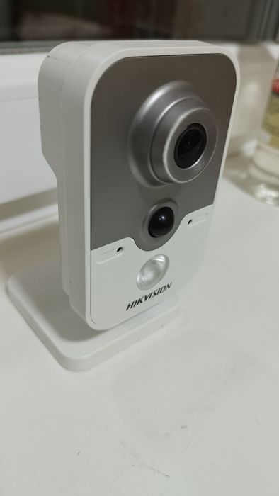 Hikvision camera DS-2CE38D8T-PIR