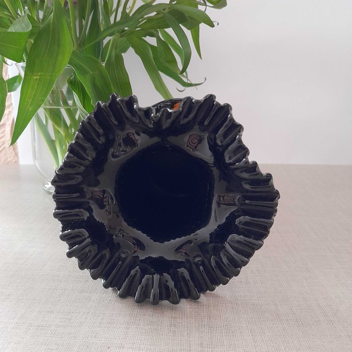 Wazon Bohemia czarne szkło