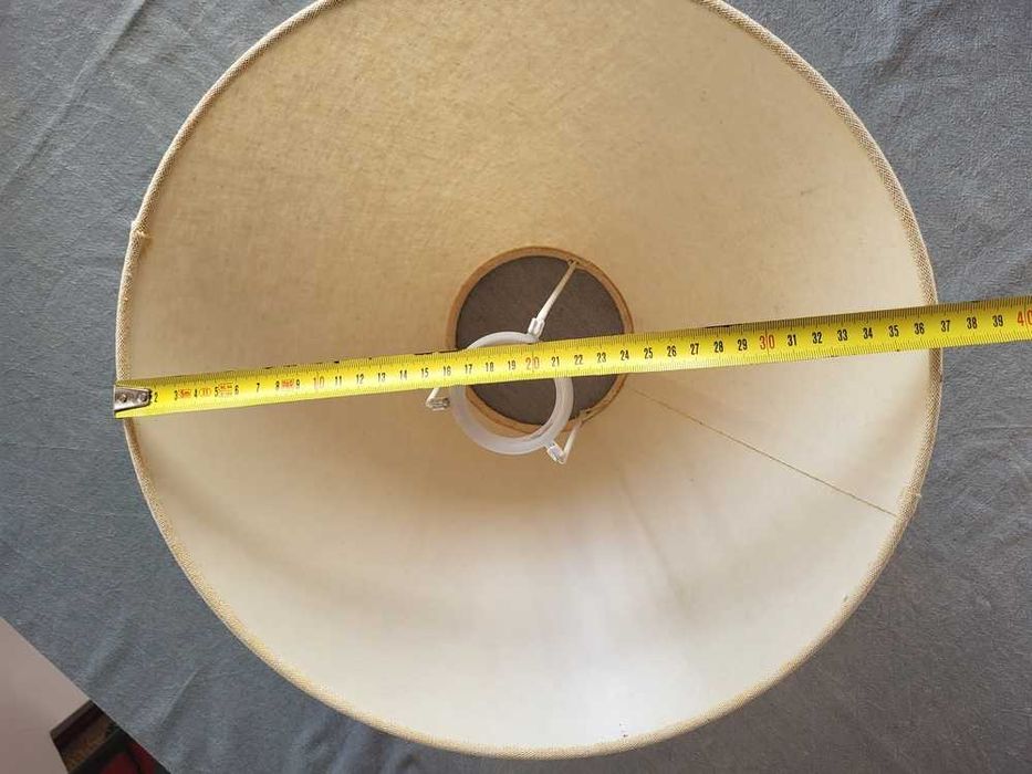 Abajur Creme
Diâmetro 36,5 cm