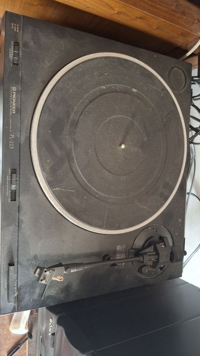 Pioneer PL 223 gira discos