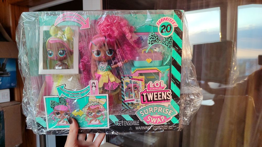 ОРИГІНАЛ LOL Surprise серії JK Neon та Swag lol jk