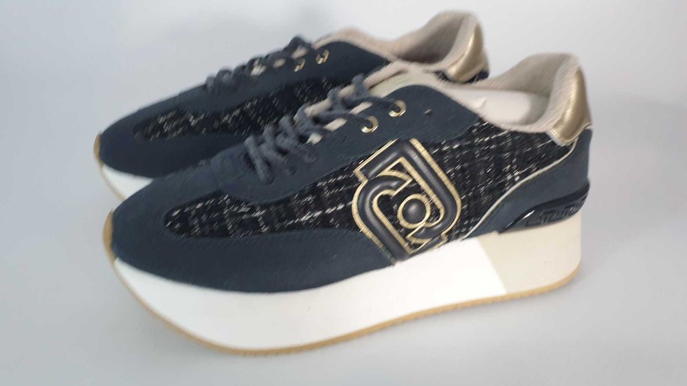 Liu Jo Sneakersy Dreamy 02 BF4037 PX518 Czarny 38