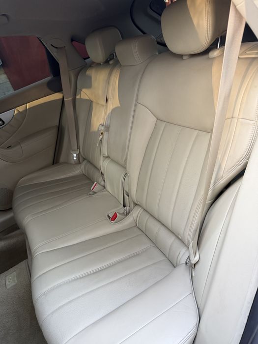 Infiniti QX70 2015