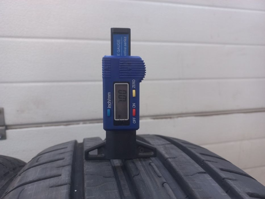 Opony letnie GoodYear 215/50/19 93T