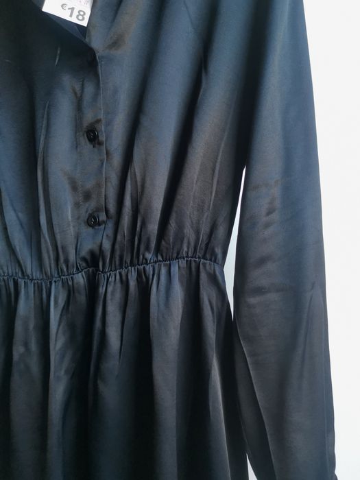 Vestido preto acetinado - Novo c/etiqueta!