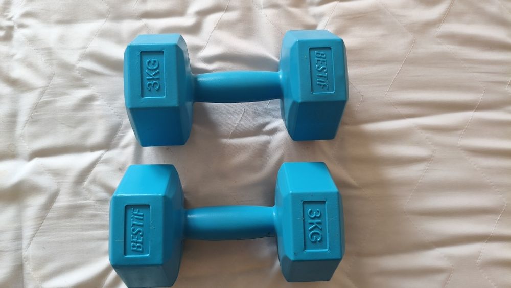 Ciężarki bitumiczne , hantle, gryf