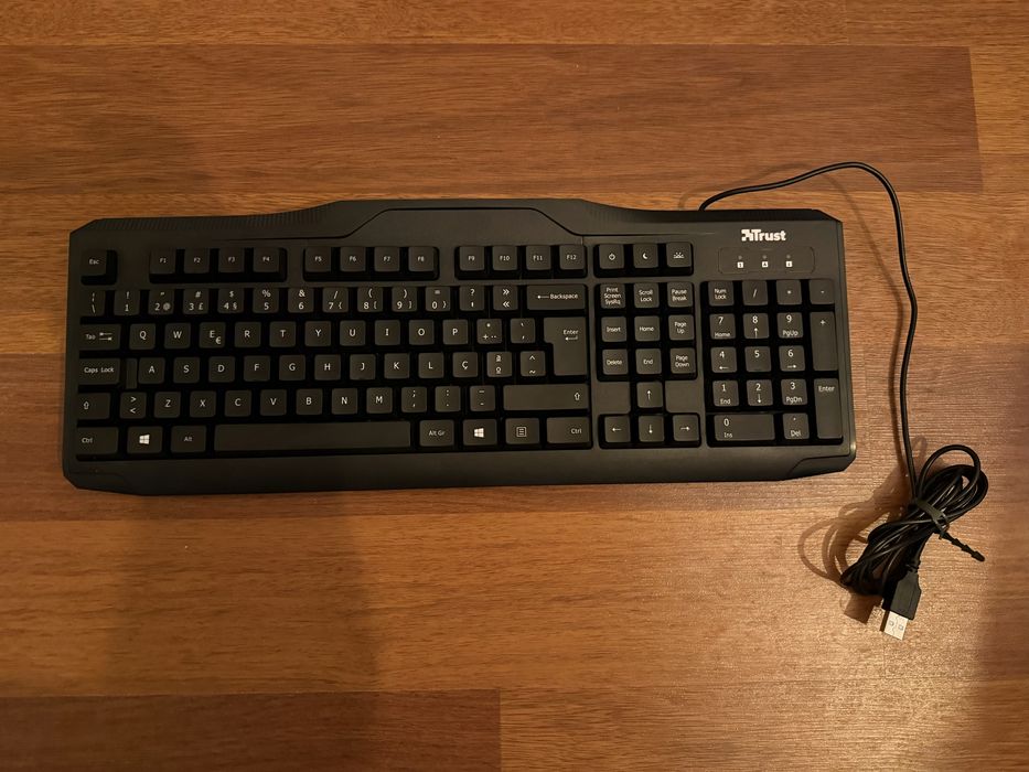 Teclado PT/PT + Rato