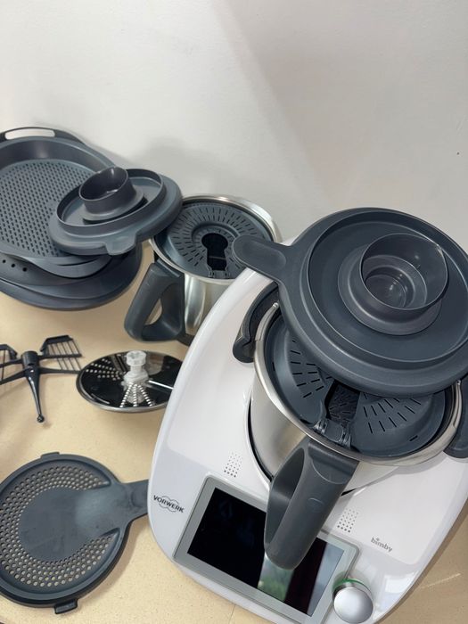 Bimby TM6 Vorwerk + 2 Copos + Mandolina + Acessórios | Pouco Uso