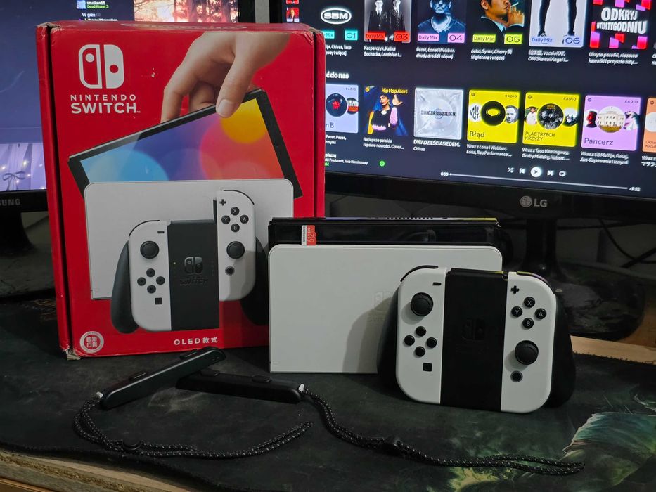 Nintendo Switch OLED Biała | przerobiona | Samsung 512GB | Etui