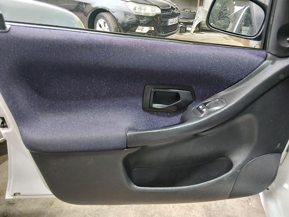 chapeleira da mala peugeot 306