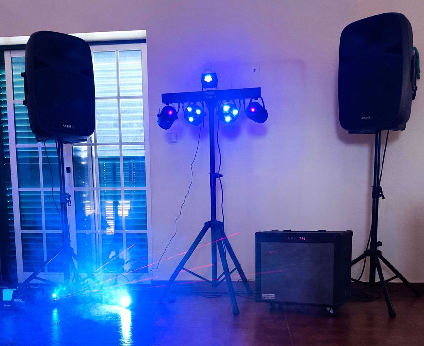 Material de som coluna e amplificador