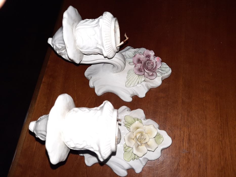 Запчастини до світильників.