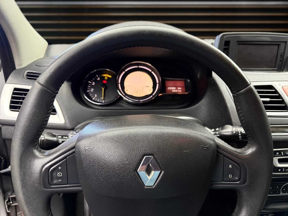 Renault Mégane Sport Tourer - Pele/GPS c/Garantia -