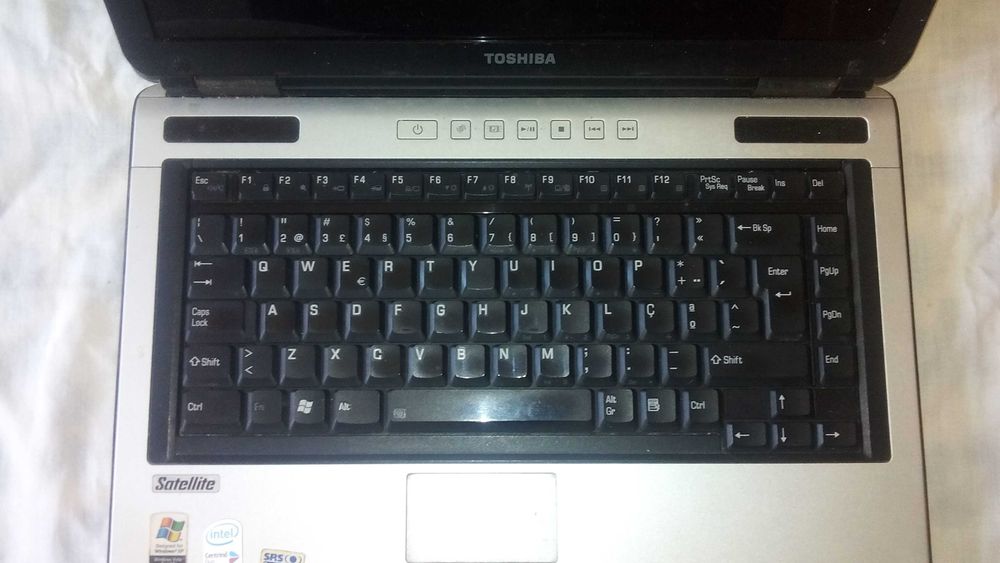 LAPTOP TOSHIBA com problemas64739968640259122