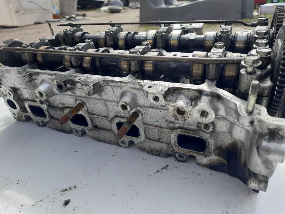 ГБЦ головка блока Тойота Авенсіс т25 2.2 дкат d-cat 177 ph 2AD-FHV