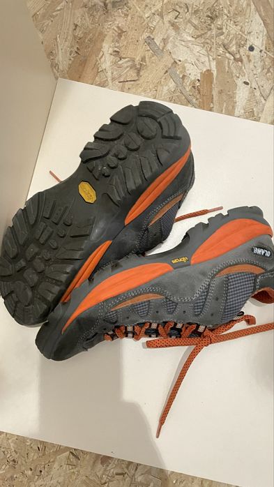 Дитяче взуття. В гарному стані